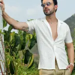 Men’s Chalk White Micro-Creased Casual Shirt – Lightweight & Comfortable | Full Sleeves